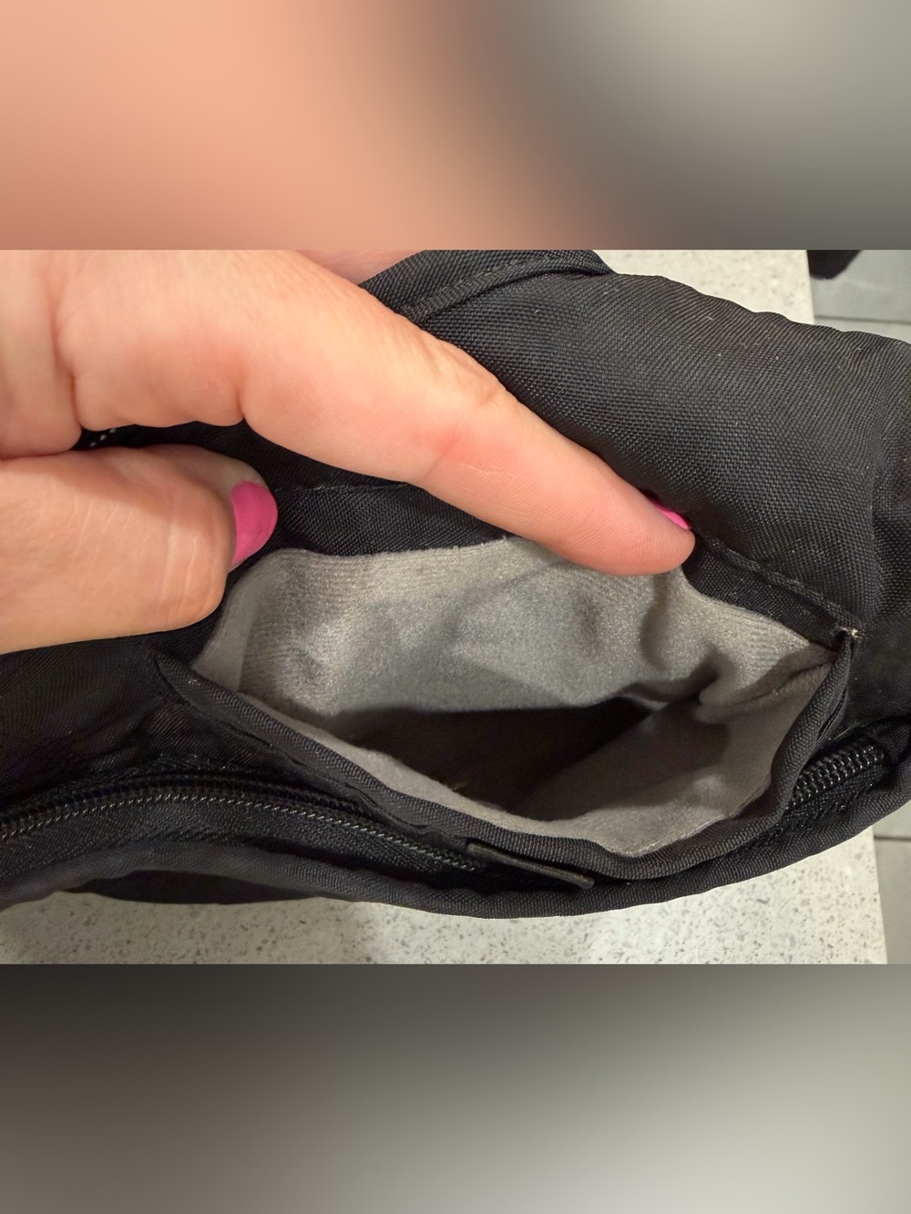 LUG Canopy Crossbody - Picture 4 of 9